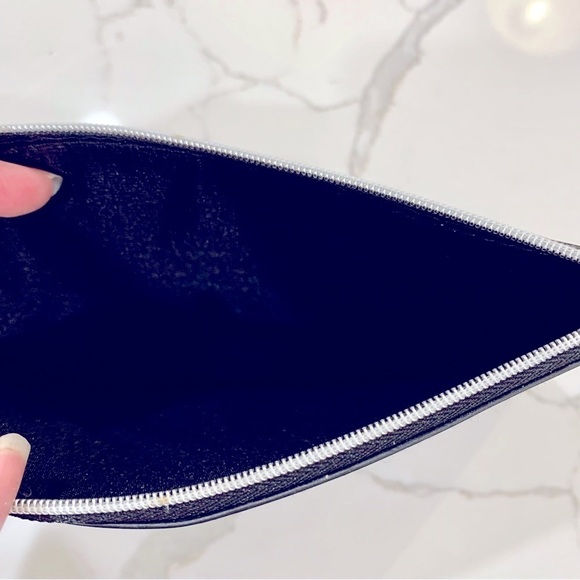 Marc Jacobs Black Patent Leather Pouch Case Makeup Cosmetics Bag - Picture 3 of 6